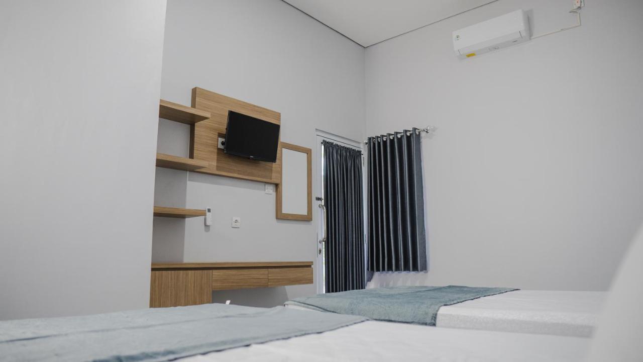 Sitiinggil Guest House Syariah Тегал Экстерьер фото